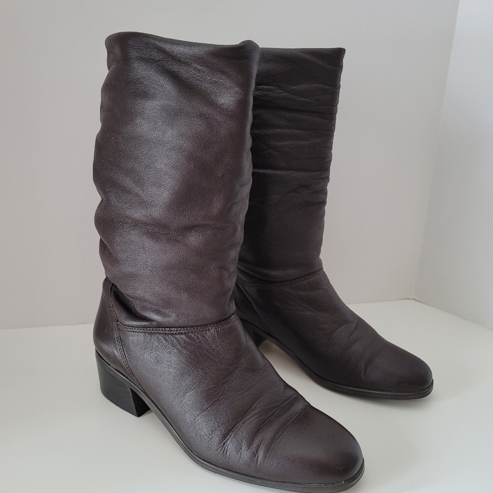 Vintage Hunt Club Tall Brown Leather Boots Size 7